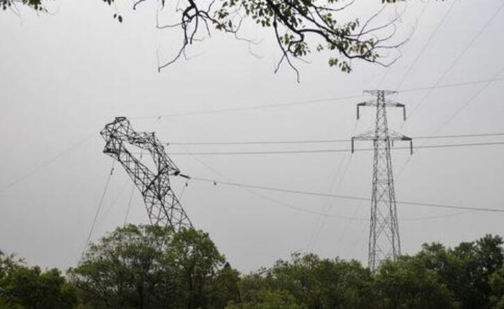 輸電線路桿塔傾斜在線監(jiān)測，做好輸電鐵塔“監(jiān)管員”